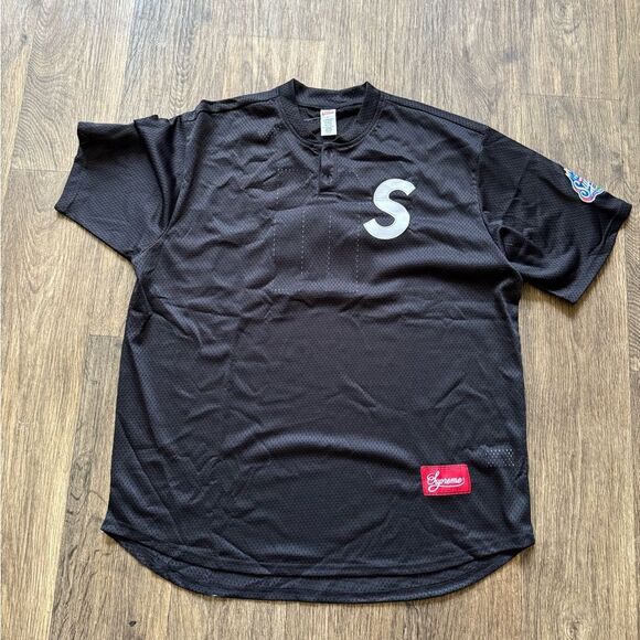Auth Supreme S Logo Baseball Henley - Picture 1 of 7
